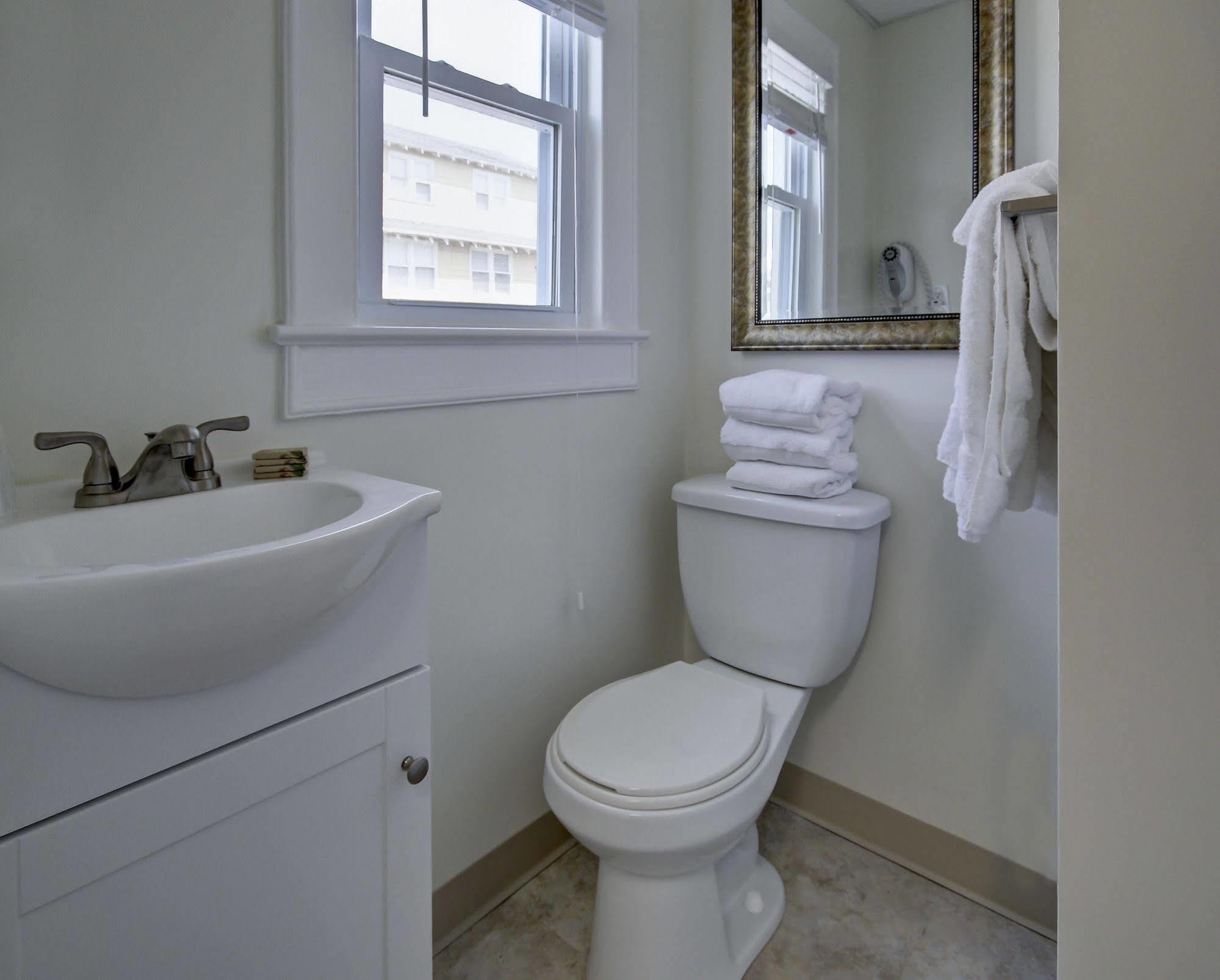 The Wellington Hotel & Suites Oceanblock Ocean City Extérieur photo